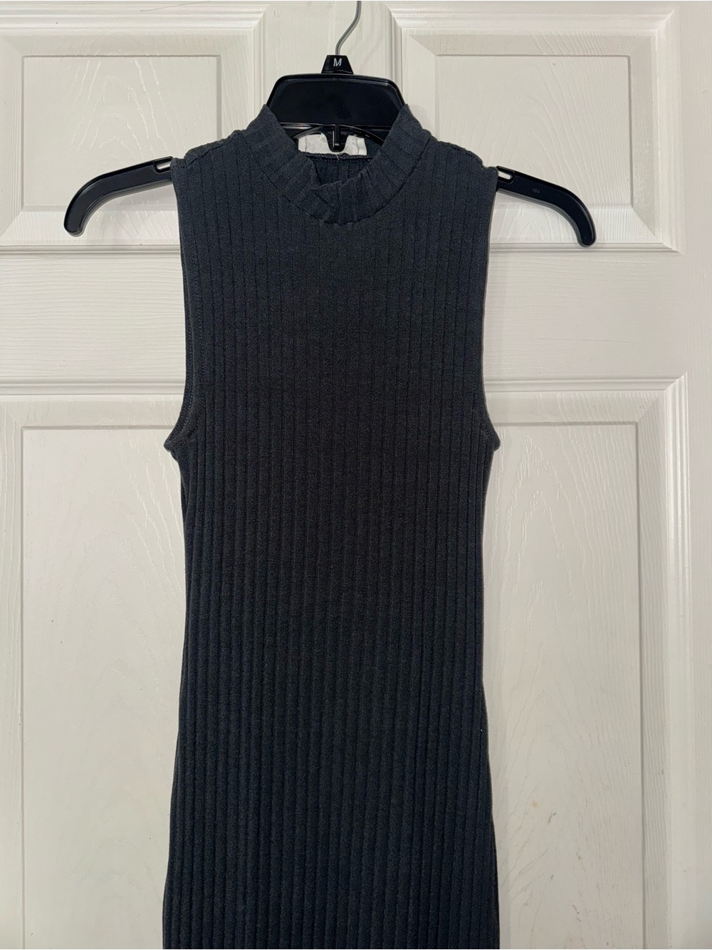 Forever 21 Sleeveless Ribbed Mock Neck Dress